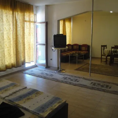 уют ゲストハウス